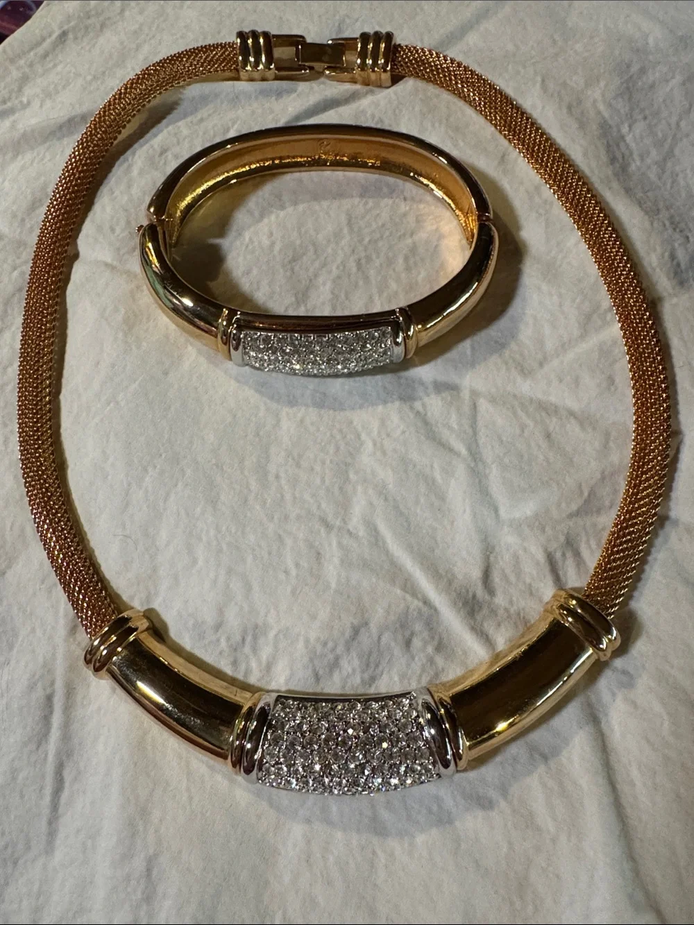 Vintage 1980’s Swarovski Gold-Tone Crystals Mesh Necklace and Bracelet Set - Picture 2 of 10